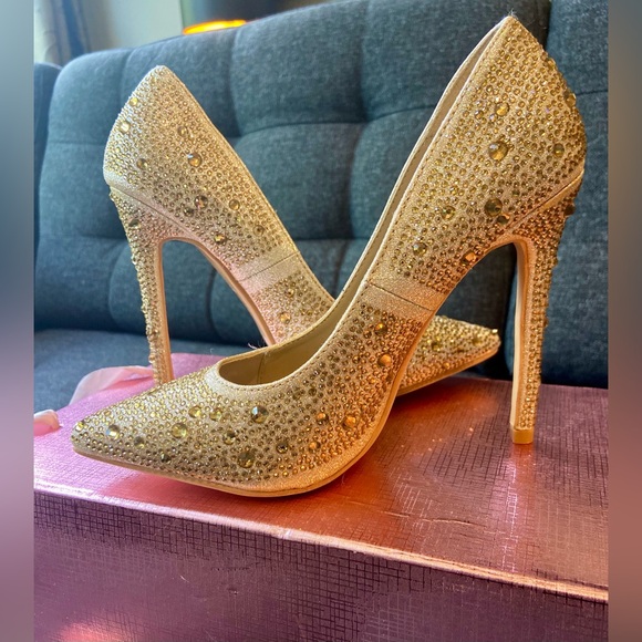 Brand New Never Worn Gold Rhinestone Embellished Pointy Toe Sparkly Heel Pumps - Picture 2 of 5